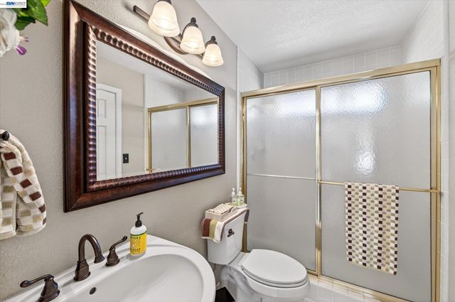 3341 Sorrel Downs Ct, Pleasanton, CA 94588