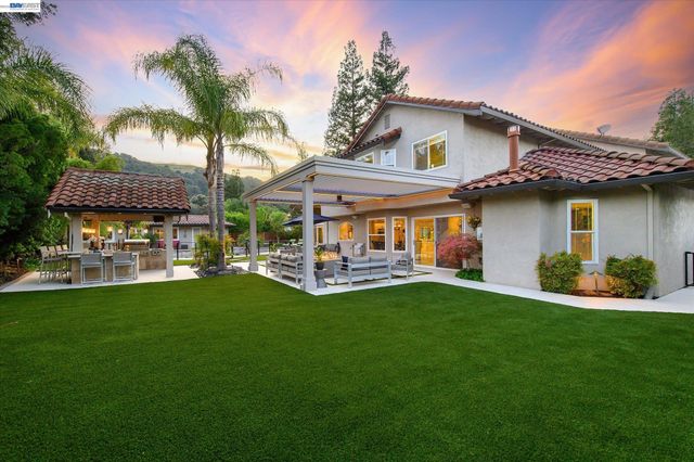 3341 Sorrel Downs Ct, Pleasanton, CA 94588