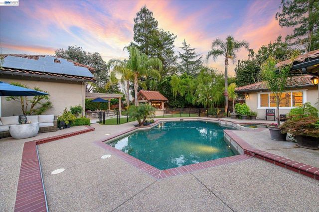 3341 Sorrel Downs Ct, Pleasanton, CA 94588