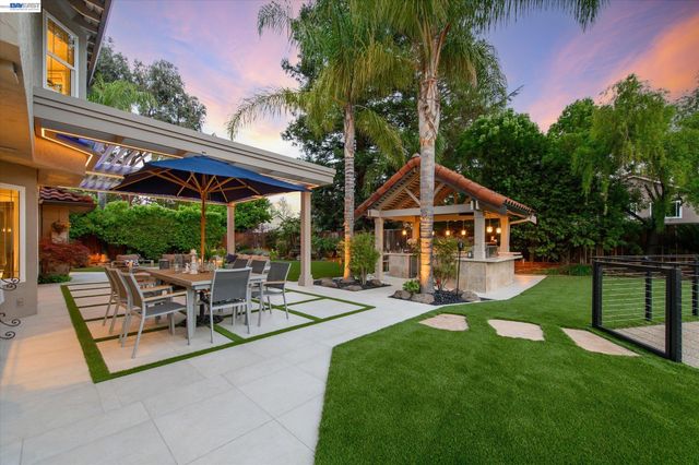 3341 Sorrel Downs Ct, Pleasanton, CA 94588