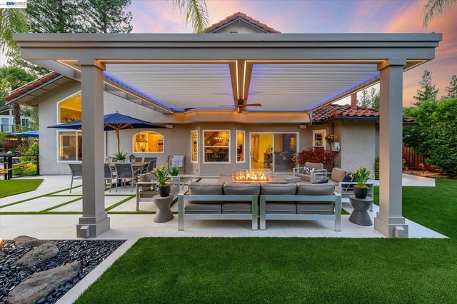 3341 Sorrel Downs Ct, Pleasanton, CA 94588