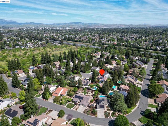 3341 Sorrel Downs Ct, Pleasanton, CA 94588