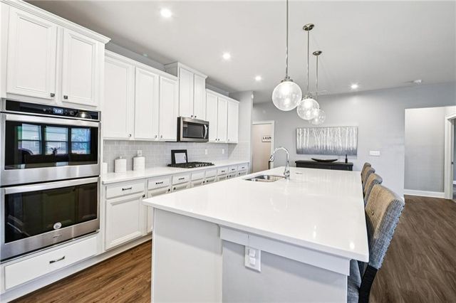 1114 Hibiscus Way SW, Mableton, GA 30126