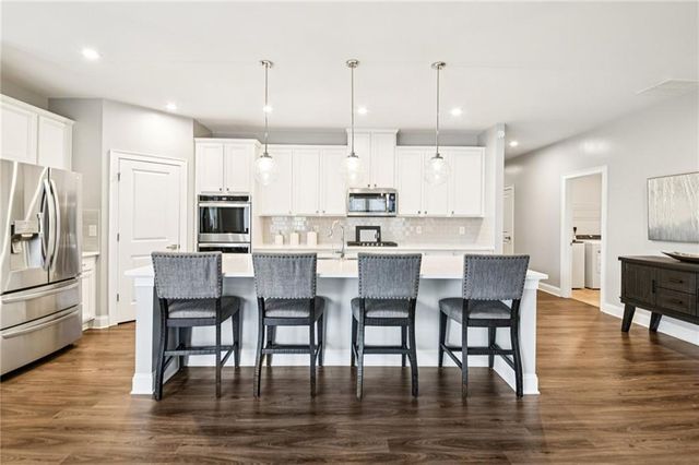 1114 Hibiscus Way SW, Mableton, GA 30126