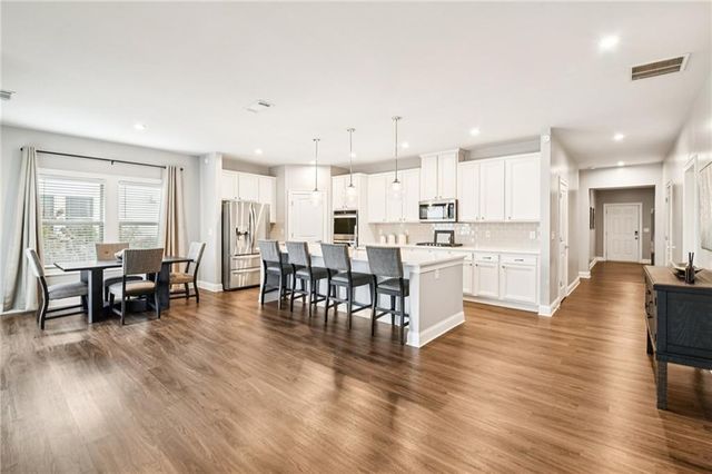 1114 Hibiscus Way SW, Mableton, GA 30126