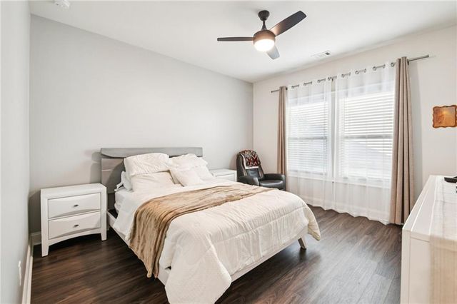 1114 Hibiscus Way SW, Mableton, GA 30126