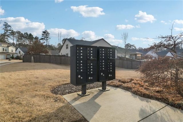 1114 Hibiscus Way SW, Mableton, GA 30126