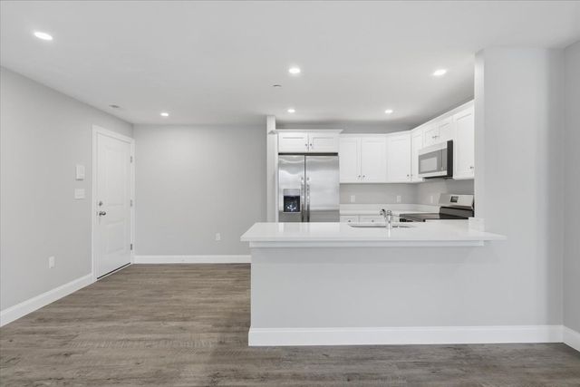 206 Central Street D, Avon, MA 02332