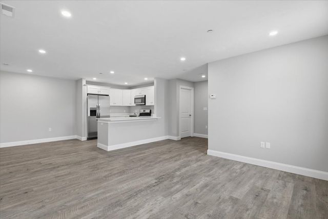 206 Central Street D, Avon, MA 02332