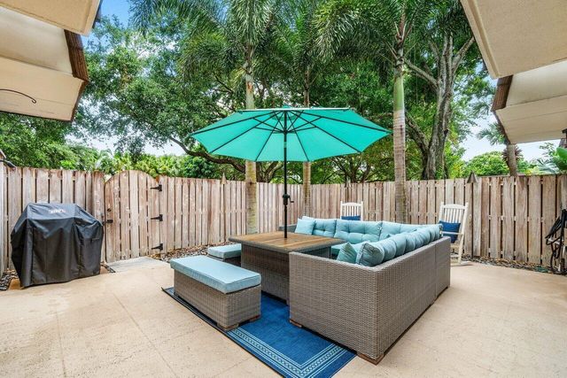 2428 24th Court, Jupiter, FL 33477