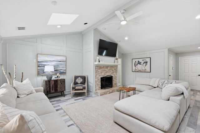 1809 Lake Crest Lane, Plano, TX 75023