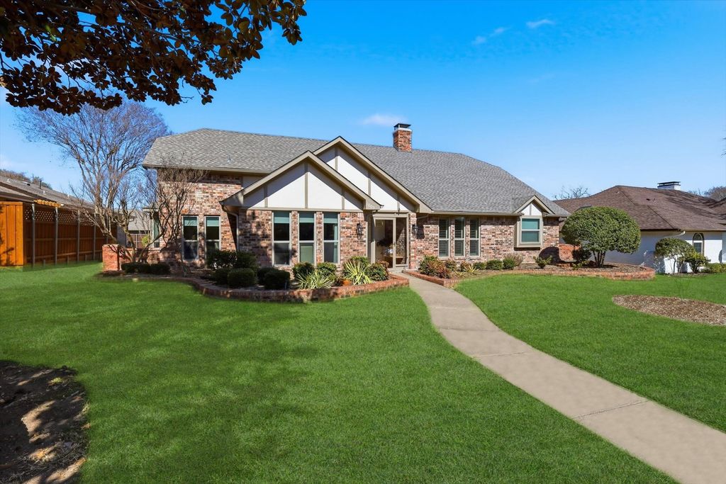 1809 Lake Crest Lane, Plano, TX 75023