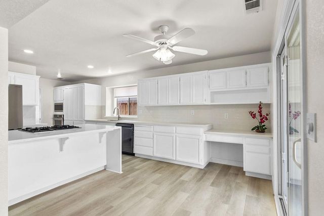2309 Ridderkerk Cir, Modesto, CA 95356