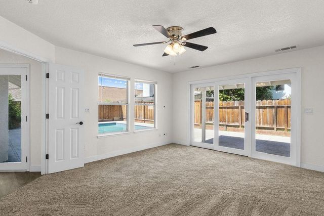 2309 Ridderkerk Cir, Modesto, CA 95356