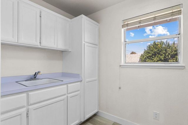 2309 Ridderkerk Cir, Modesto, CA 95356