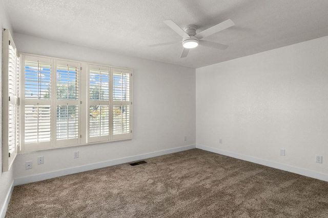 2309 Ridderkerk Cir, Modesto, CA 95356