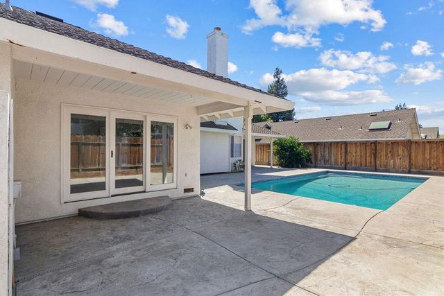 2309 Ridderkerk Cir, Modesto, CA 95356