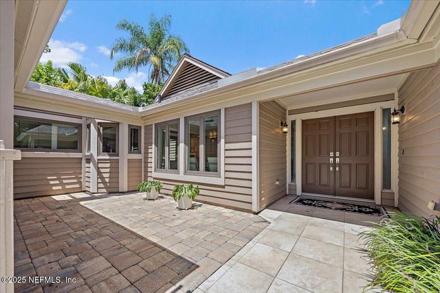 2011 PALMETTO POINT Drive, Ponte Vedra Beach, FL 32082