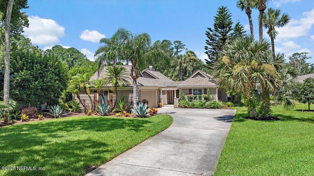 2011 PALMETTO POINT Drive, Ponte Vedra Beach, FL 32082