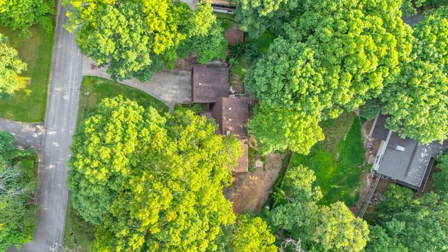 1811 Angel Lane, Signal Mountain, TN 37377