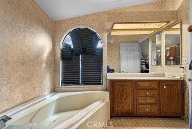 13691 Gavina Avenue 492, Sylmar, CA 91342