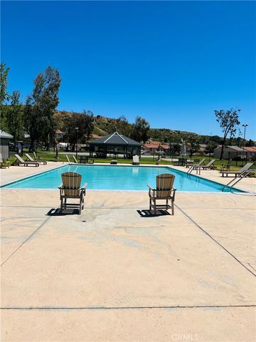 13691 Gavina Avenue 492, Sylmar, CA 91342
