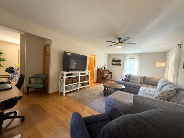 115 E GRISWOLD STREET, Ripon, WI 54971