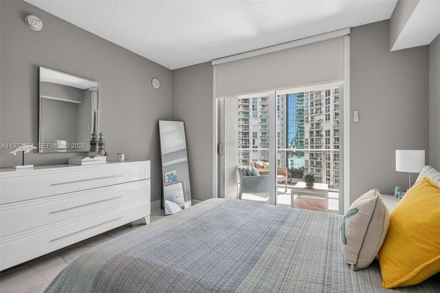 300 Sunny Isles Blvd 4-804, Sunny Isles Beach, FL 33160