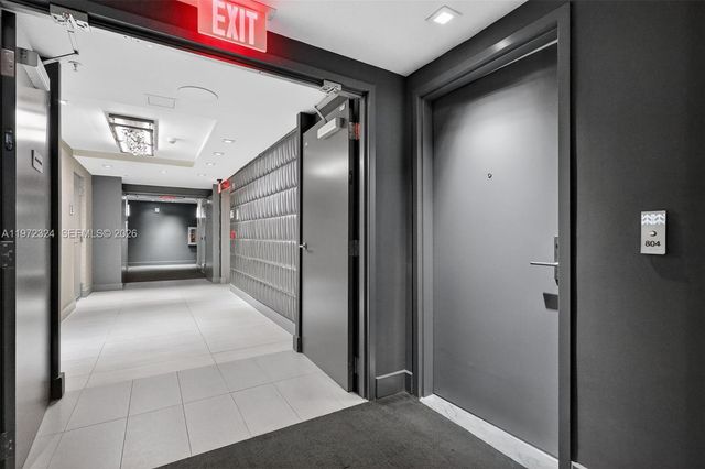 300 Sunny Isles Blvd 4-804, Sunny Isles Beach, FL 33160