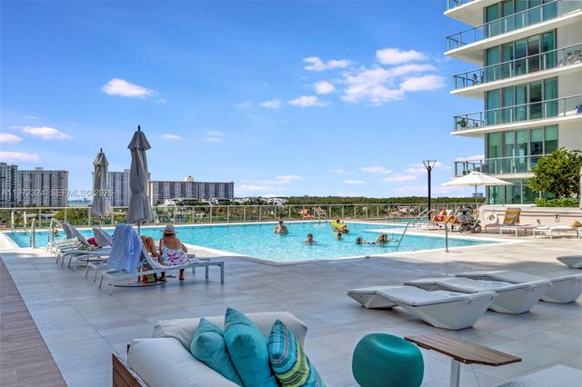 300 Sunny Isles Blvd 4-804, Sunny Isles Beach, FL 33160