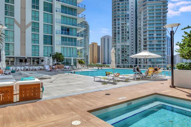 300 Sunny Isles Blvd 4-804, Sunny Isles Beach, FL 33160