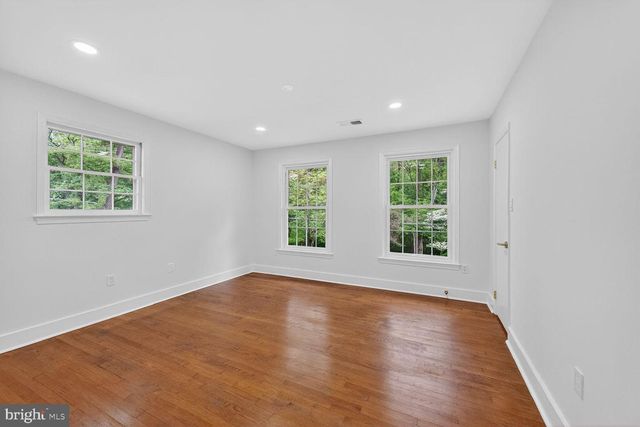 11523 VALE RD, Oakton, VA 22124