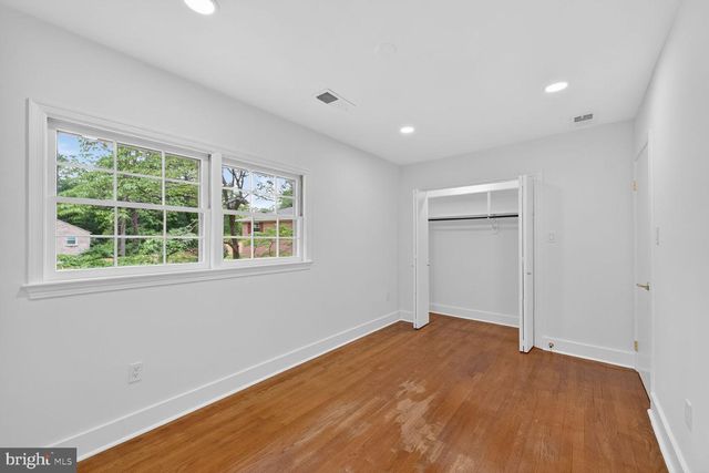 11523 VALE RD, Oakton, VA 22124