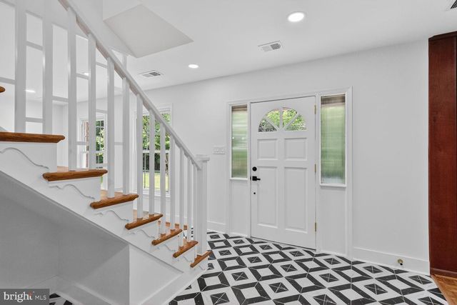 11523 VALE RD, Oakton, VA 22124