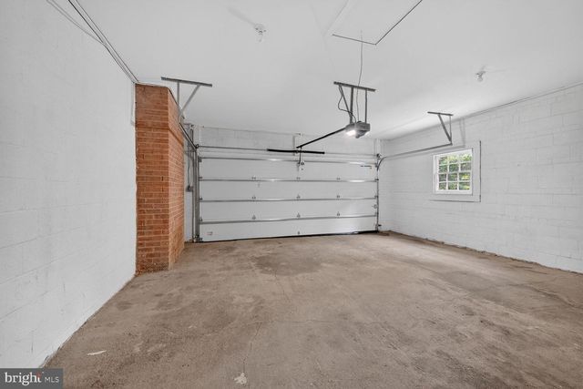11523 VALE RD, Oakton, VA 22124