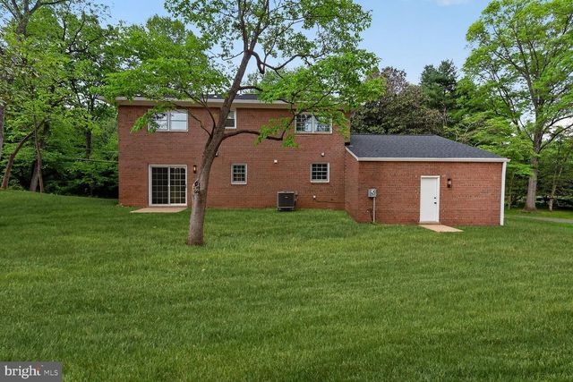 11523 VALE RD, Oakton, VA 22124