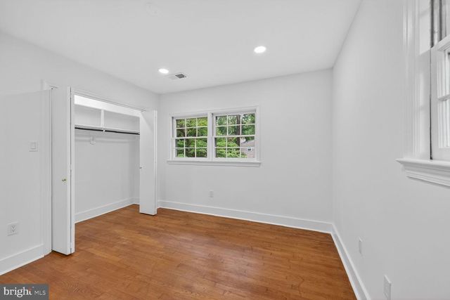 11523 VALE RD, Oakton, VA 22124
