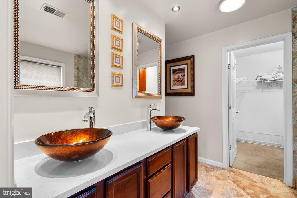 Image 19 of property listing at 2883 PORTOBELLO CT, Waldorf, MD 20603