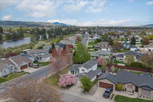 2022 N Rio Grande Ln, Spokane Valley, WA 99016