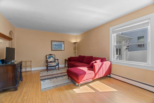 22 Mayflower Avenue, Stonington, CT 06379