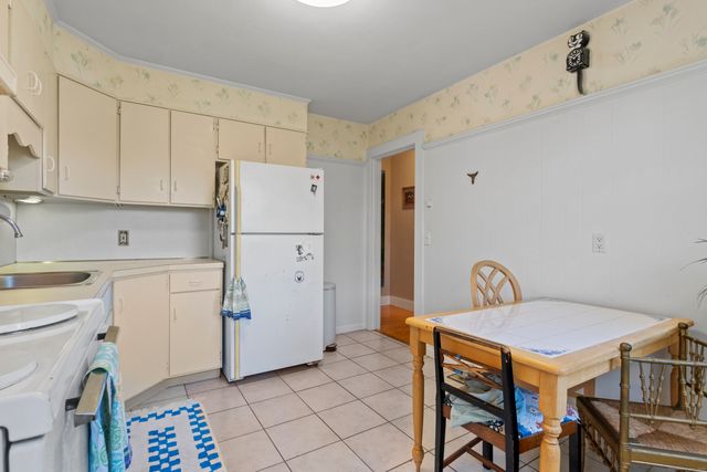 22 Mayflower Avenue, Stonington, CT 06379