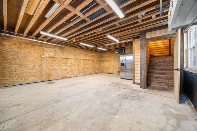 711 S 4th Avenue, Libertyville, IL 60048