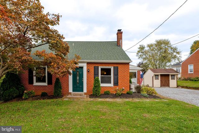 98 LANCASTER AVE, Strasburg, PA 17579