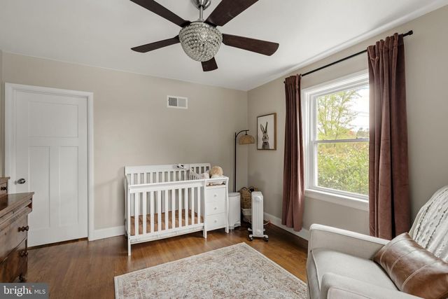 98 LANCASTER AVE, Strasburg, PA 17579