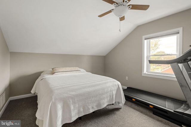 98 LANCASTER AVE, Strasburg, PA 17579