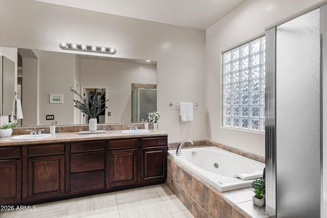 3715 E LAFAYETTE Avenue, Gilbert, AZ 85298