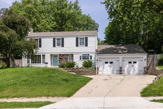 379 KENMORE Avenue, Council Bluffs, IA 51503