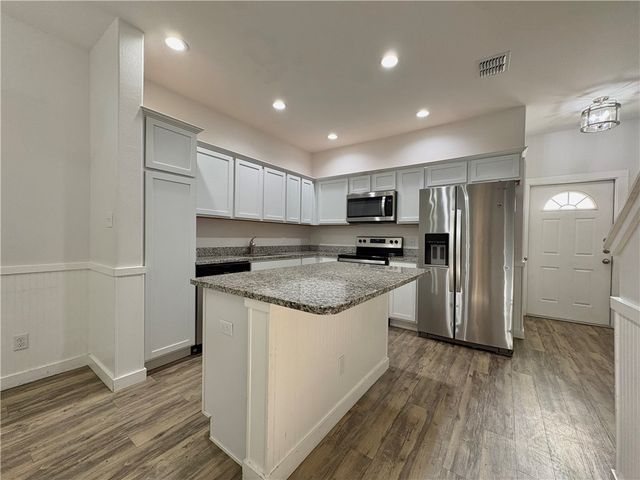 1813 S 11th St 103, Port Aransas, TX 78373