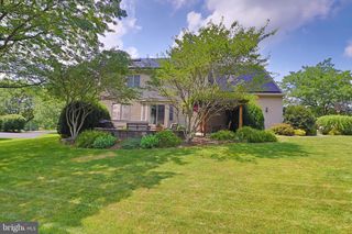 14 CRIMSON LN, Lititz, PA 17543