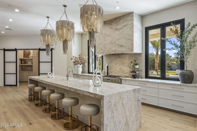 4901 E TOMAHAWK Trail, Paradise Valley, AZ 85253